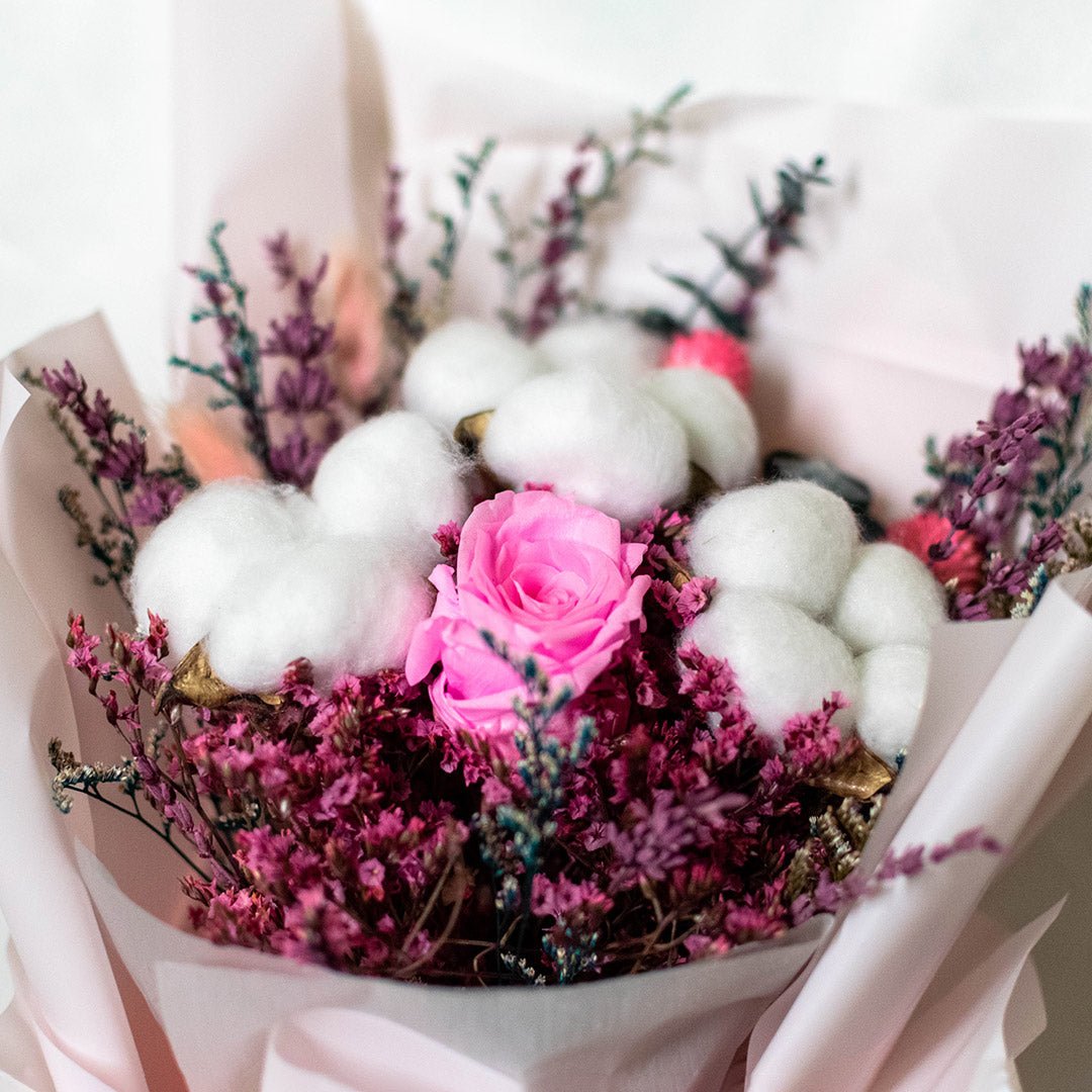 Olivia (1 Rose & 2 Cotton flowers)